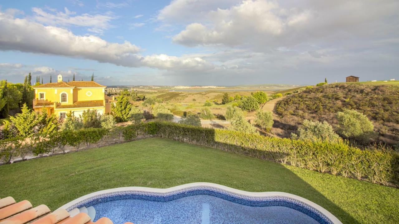 Villas @ Quinta Do Vale Golfe Каштру-Марин Номер фото