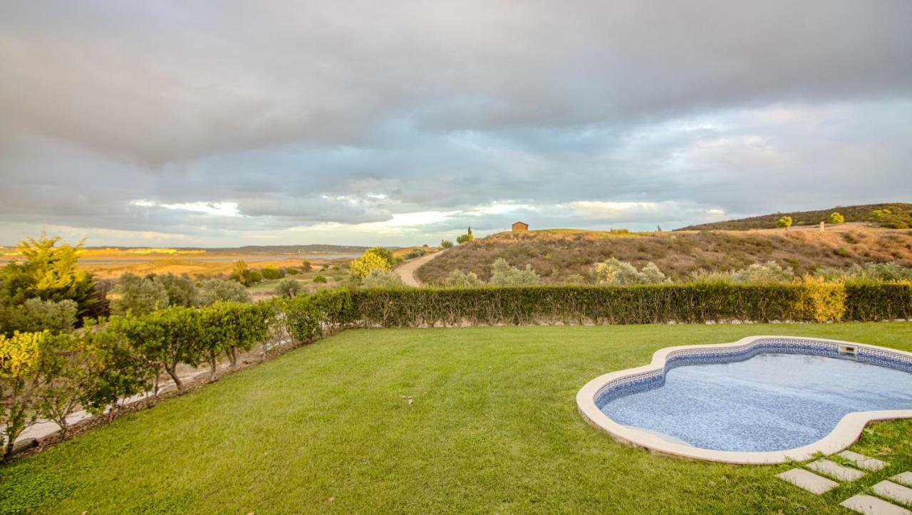Villas @ Quinta Do Vale Golfe Каштру-Марин Номер фото